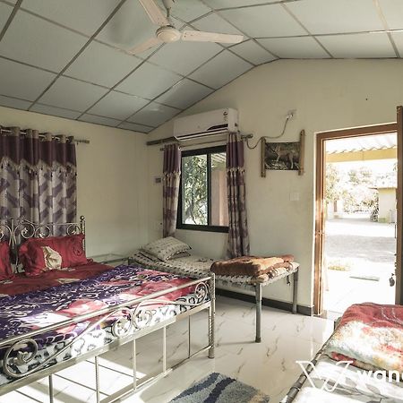 Lookout Villa - A Wandertrails Stay Sasan Gir Zewnętrze zdjęcie