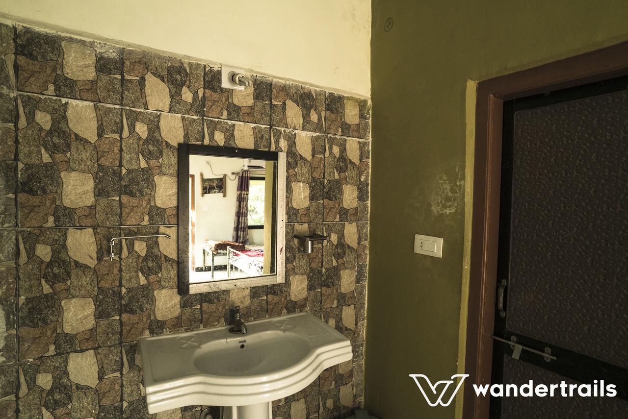 Lookout Villa - A Wandertrails Stay Sasan Gir Zewnętrze zdjęcie